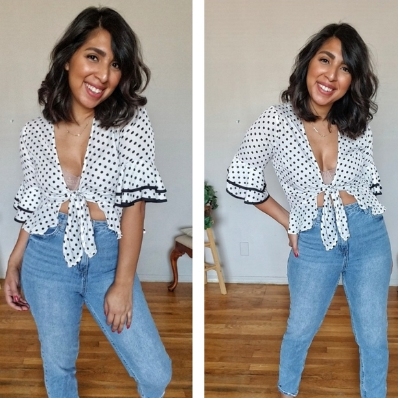 Tops - 🏷CLEARANCE CREAM WHITE TIE FRONT POLKA DOT TOP S